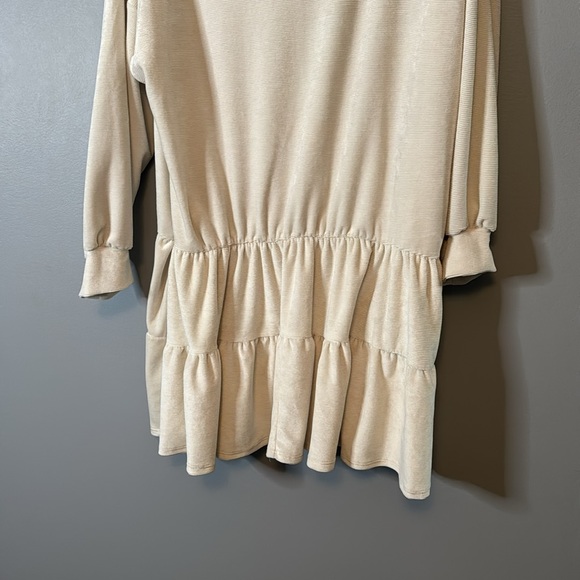 EUC oversized and so cozy, soft dress - Picture 4 of 4